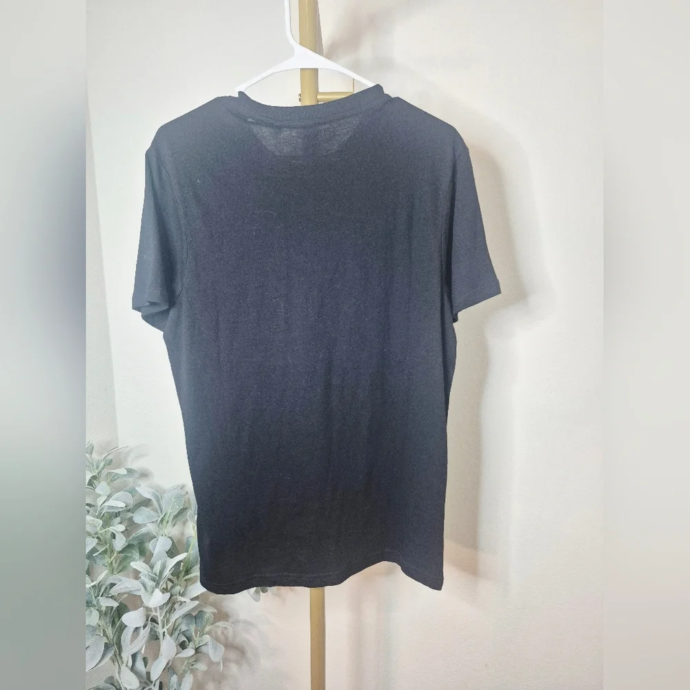 GUESS‎ Black and Gold Graphic Tee - Picture 2 of 2